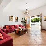 Refugio Del Volcán By Tropical Host Villa *