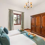 Refugio Del Volcán By Tropical Host Villa