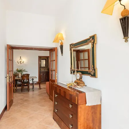 Refugio Del Volcan By Tropical Host