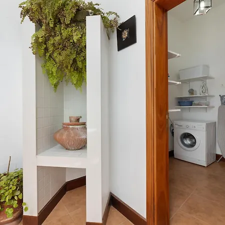 Refugio Del Volcan By Tropical Host Villa