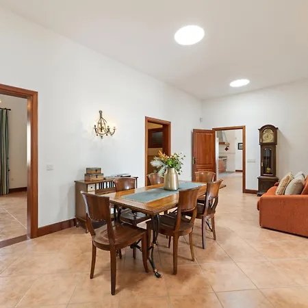 Refugio Del Volcan By Tropical Host * Uga