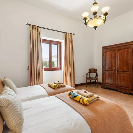 Refugio Del Volcan By Tropical Host * Uga