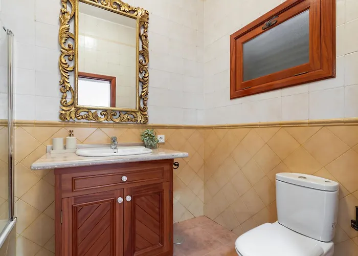 Willa Refugio Del Volcan By Tropical Host Uga