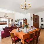 Refugio Del Volcan By Tropical Host Villa