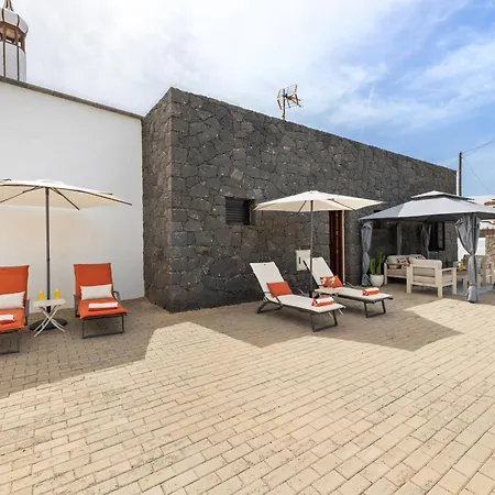 Refugio Del Volcan By Tropical Host Uga