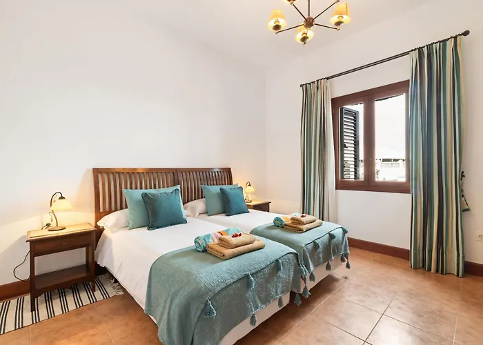 Refugio Del Volcan By Tropical Host