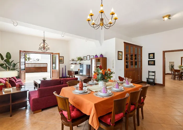 Villa Refugio Del Volcan By Tropical Host