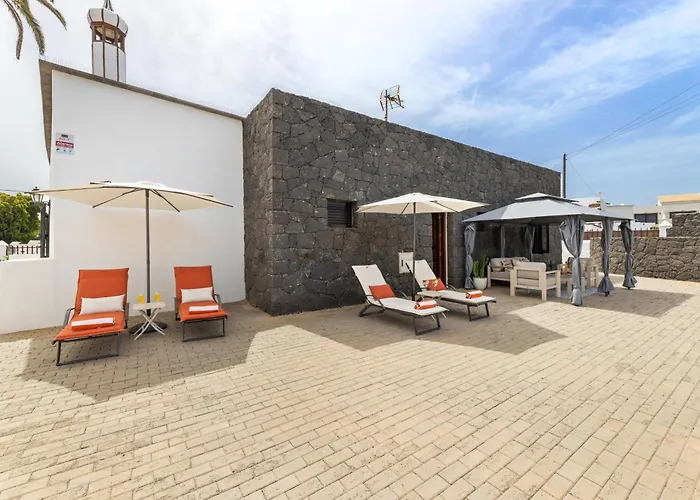 Refugio Del Volcan By Tropical Host Uga